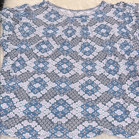 Loft Floral Blue and White Women's Top size XXLarge - Picture 1 of 3